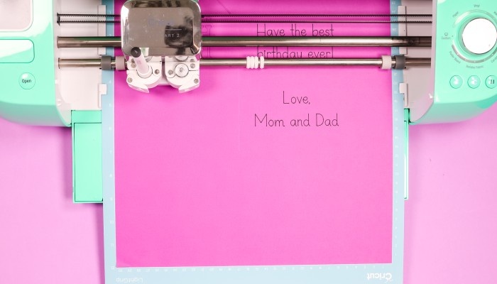 easy cricut cards 2 of 9 700x400